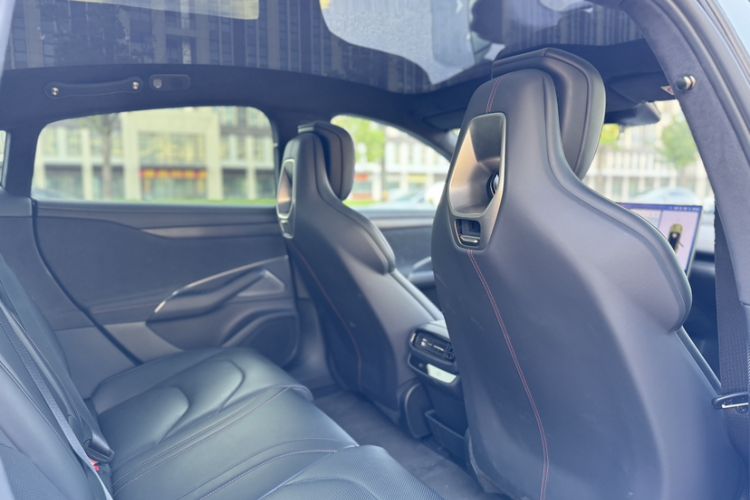 Used Xiaomi Auto SU7 2024 Four-Wheel Drive Ultra-Long Range Advanced Intelligent Driving Max Edition
