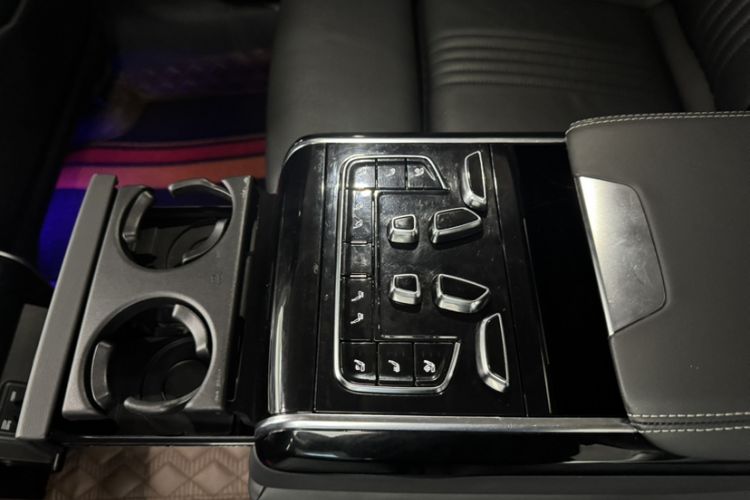 Used Hongqi H9 2020 2.0T Smart Connect Flagship Edition
