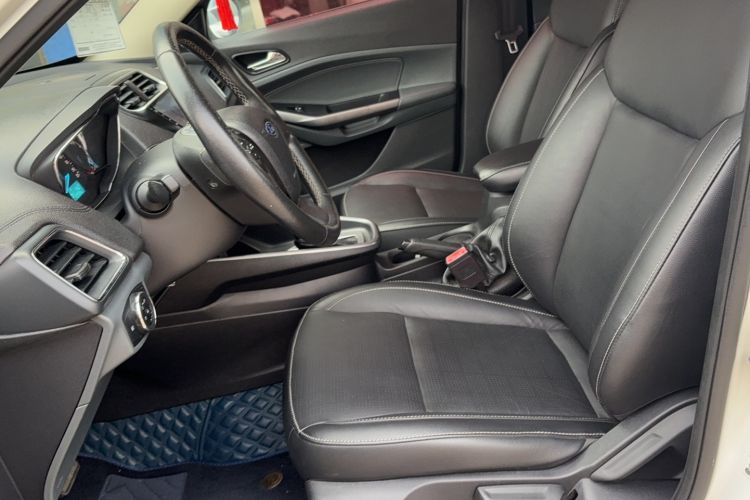 Used Ford Escort 2015 1.5L Automatic Fashion Model