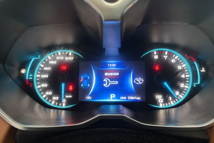 Used Soueast DX7 2017 1.5T Automatic Glory Edition Odometer Close Up