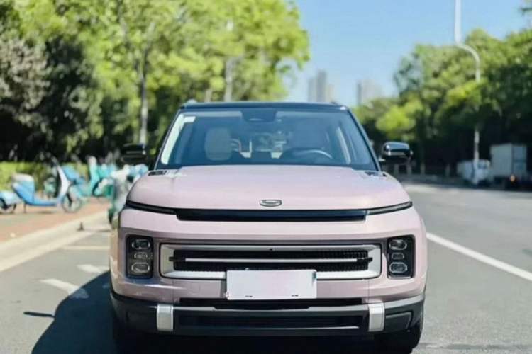 Used Geely Auto icon 2023 1.5TD Chocolate Smoothie Edition