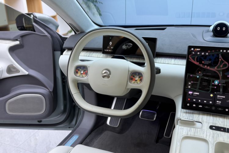 Used Nio ET7 2022 75 kWh Interior 6