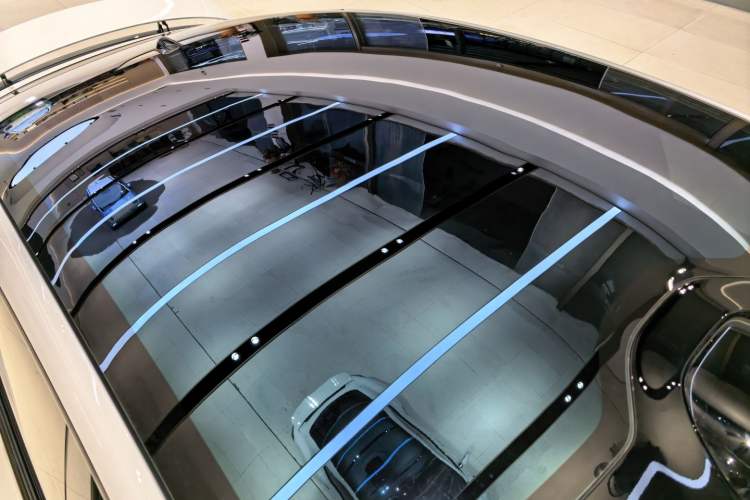 Used Xiaomi Auto SU7 2024 Rear-Drive Ultra-Long Range Advanced Pro-Level Intelligent Driving Version Roof