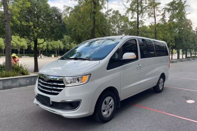 Used JAC Refine M3 2025 PLUS 1.8L Manual Comfort Edition 9 Seats