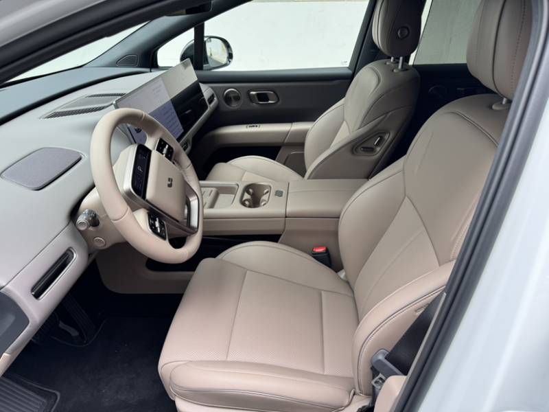 Used Li Auto i6 2025 Model Two-Wheel-Drive Standard Type — 38