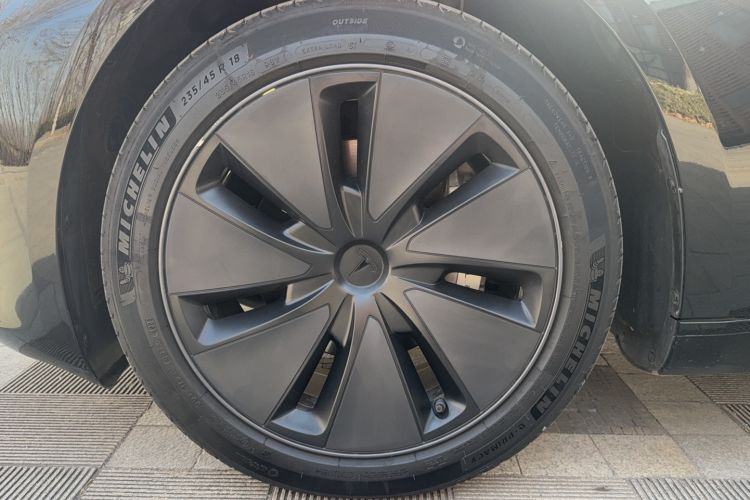 Used Tesla Model 3 2023 Rear-Wheel-Drive Version