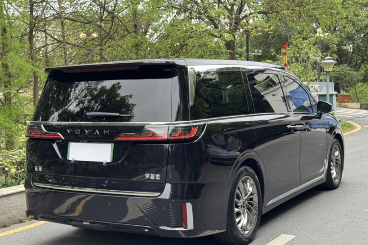 Used VOYAH Dream 2024 PHEV Ultra-Long Range Flagship Edition Exterior 1