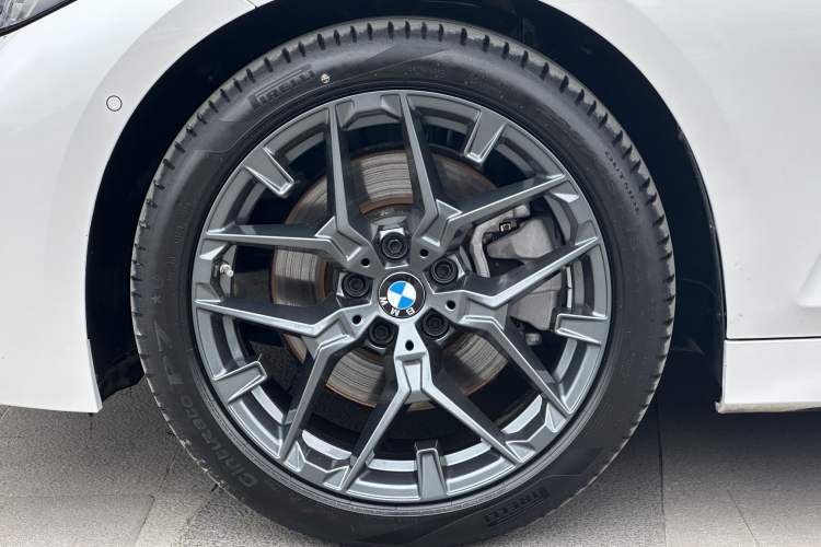 Used BMW 3 Series 2025 330Li M Sport Shadowline Package Exterior 7