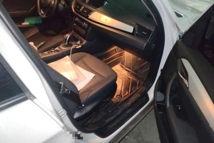 Used BMW X1 2014 sDrive18i Leading Model Interior 4