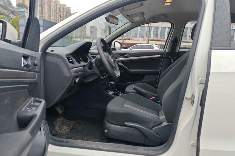 Used Volkswagen Lavida 2019 Lavida Start 1.5L Automatic Trendy Version China VI Standard Interior 4