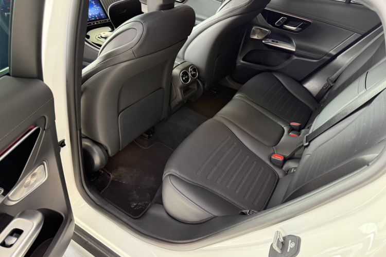 Used Mercedes-Benz GLC Coupe 2024 GLC 300 4MATIC Coupe SUV
