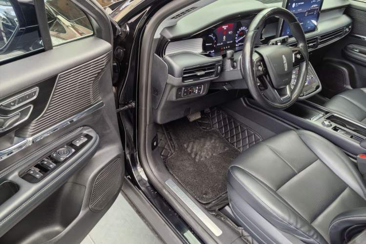 Used Lincoln Corsair 2021 2.0T Two-Wheel Drive Deluxe Edition Exterior 3