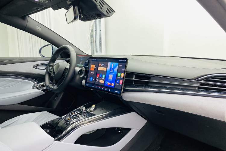 Used BYD Seal 2022 650 km All-Wheel-Drive Performance Version