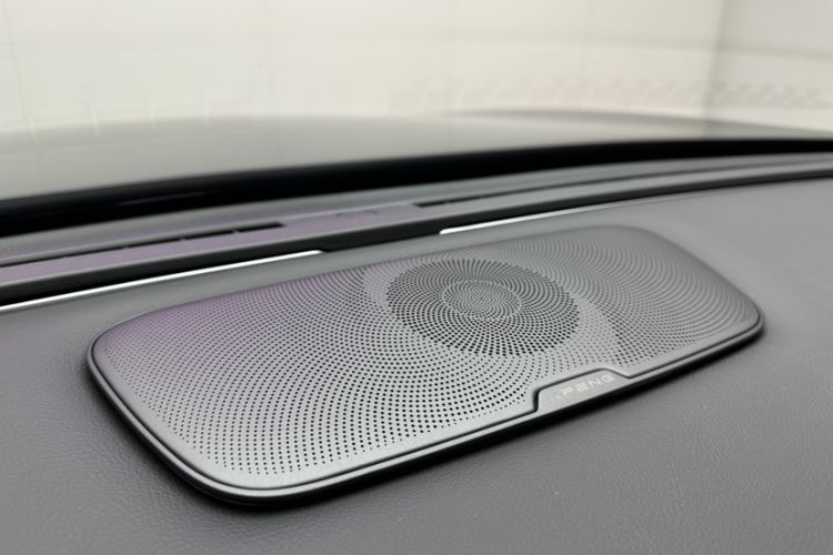 Used XPeng G9 2025 625 Long-Range Max Audio And AC Panel