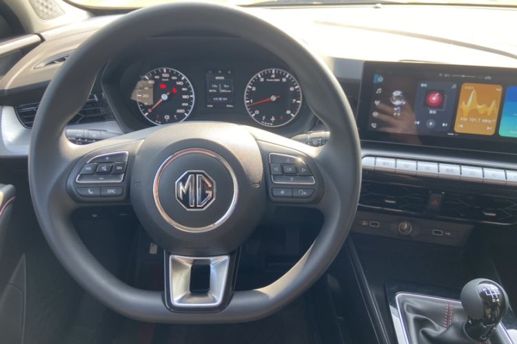 Used MG 5 2023 180 DVVT Manual Fashion Edition
