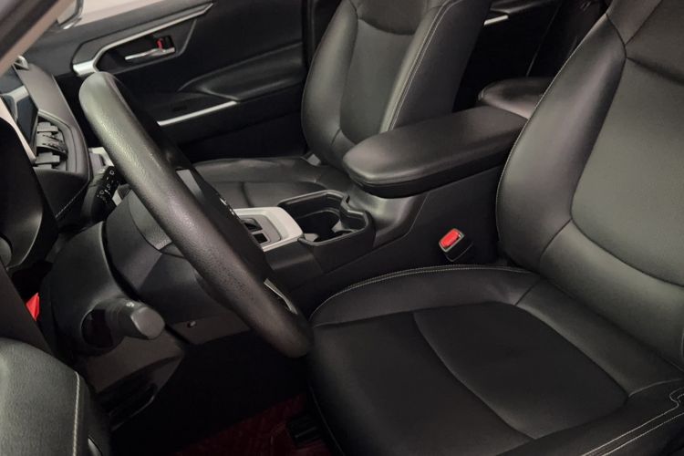 Used Toyota RAV4 2022 2.0L CVT Two-Wheel Drive Fashion Edition Left Front Seat