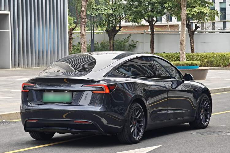 Used Tesla Model 3 2023 Long-Range All-Wheel-Drive Version Exterior 7