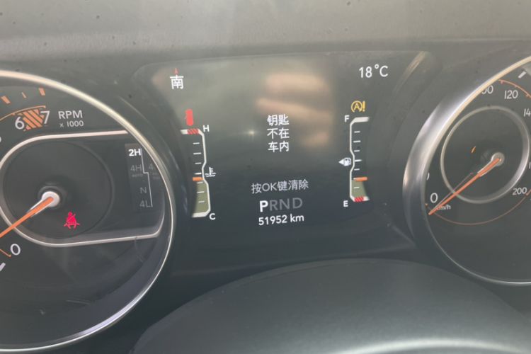 Used Jeep Wrangler 2019 2.0T Sahara Four-Door Version China VI Emission Standard