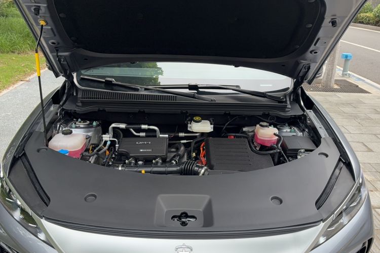 Used BYD Song Pro New Energy 2025 2nd Generation Intelligent Driving Version DM-i 75KM Leading Edition Engine Bay