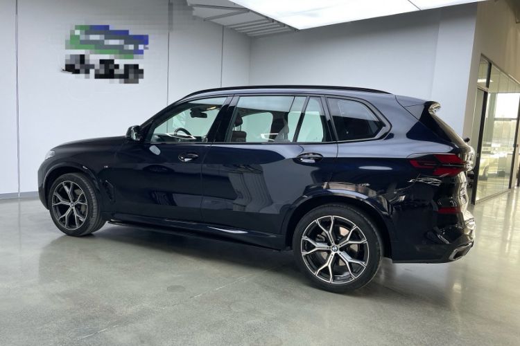 Used BMW X5 2023 xDrive 30Li Luxury M Sport Night Edition Package