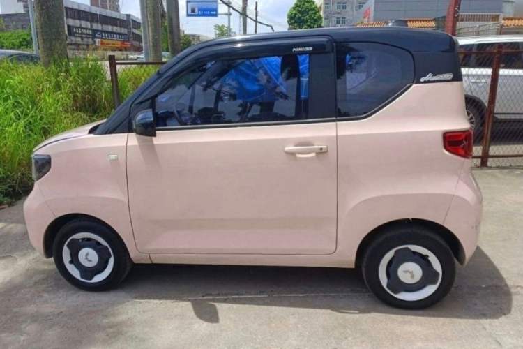 Used Wuling Hongguang MINIEV 2022 Macaron Premium Model – Lithium Ternary Battery Exterior 3