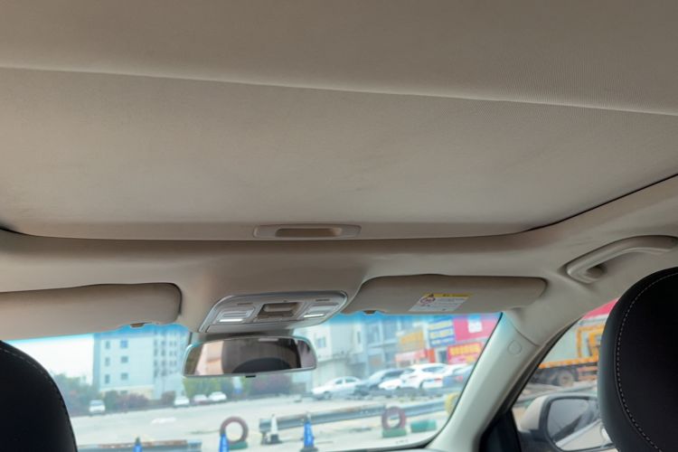 Used Geely Auto Emgrand GL 2018 1.8L Manual Elite Smart Connectivity Version Headliner