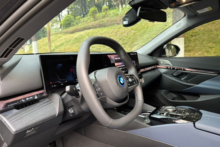 Used BMW i5 2024 eDrive 35L Prestige Luxury Package