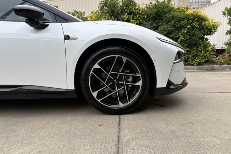 Used XPeng P7+ 2024 Long-Range Max Exterior 6