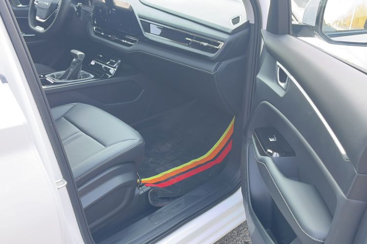 Used Wuling Victory 2020 1.5T CVT Luxury Model Interior 4