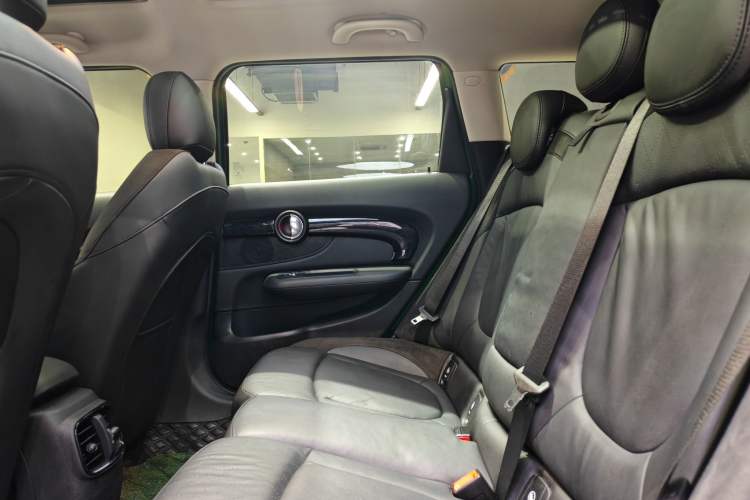 Used MINI Clubman 2022 1.5T COOPER Connoisseur Interior 3
