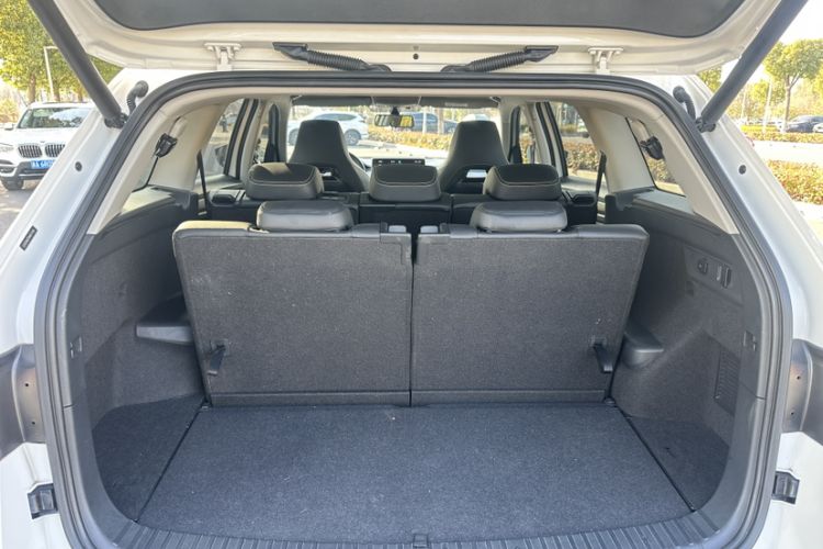 Used Skoda Kodiaq 2022 TSI330 7-Seater Two-Wheel-Drive Luxury Edition Trunk