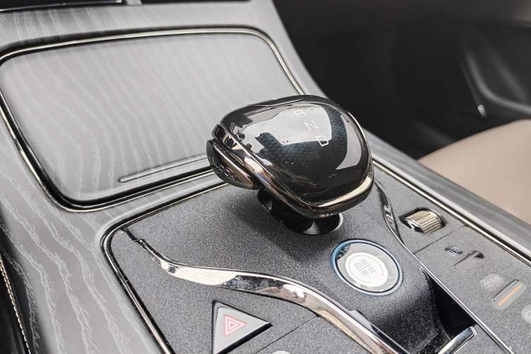 Used BYD Han 2022 DM-i 121KM Prestige Model