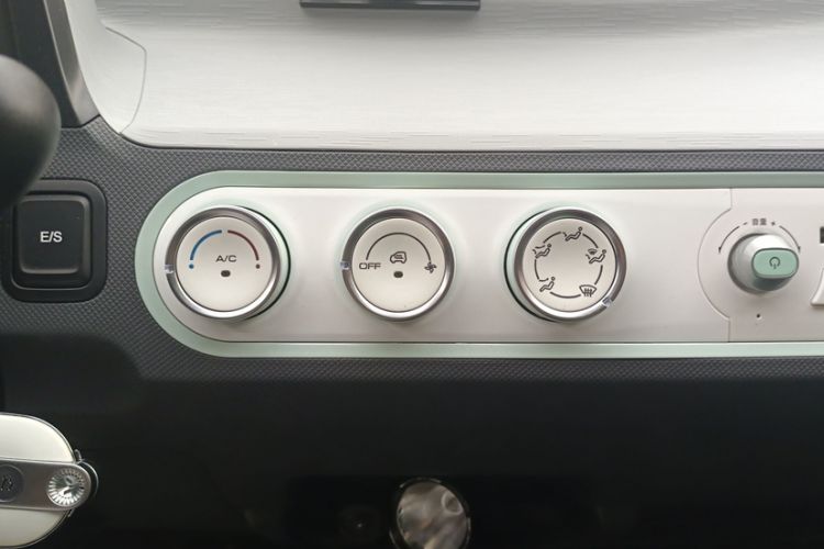 Used Wuling Hongguang MINIEV 2022 Macaron Premium Model – Lithium Iron Phosphate