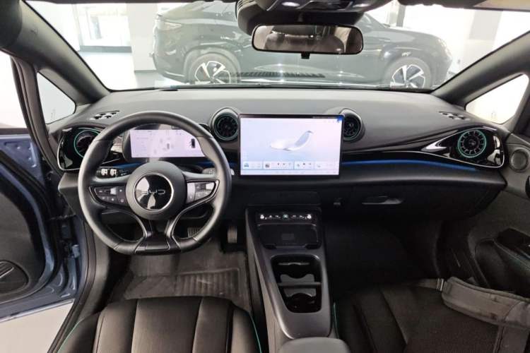 Used BYD Dolphin 2025 Intelligent Driving Version 410 km Fashion Edition Interior 1