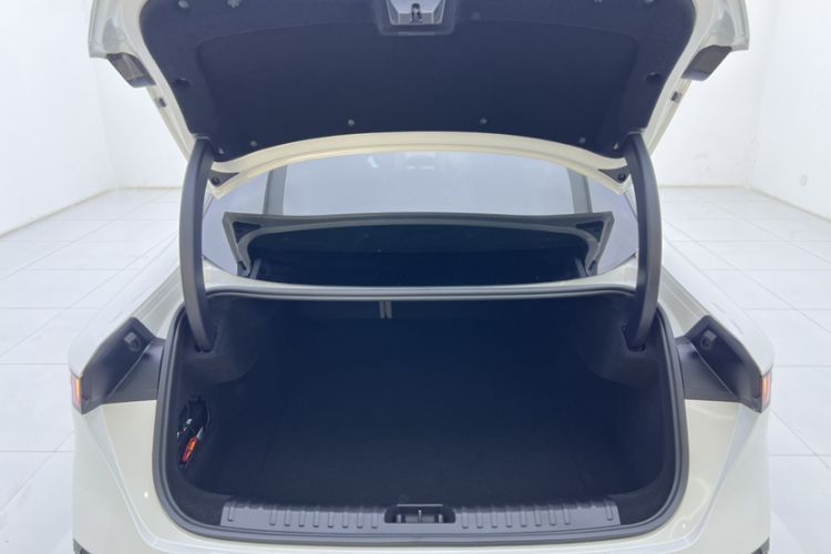 Used Lynk & Co 07 2024 EM-P 126 Long-Range Ultra Trunk