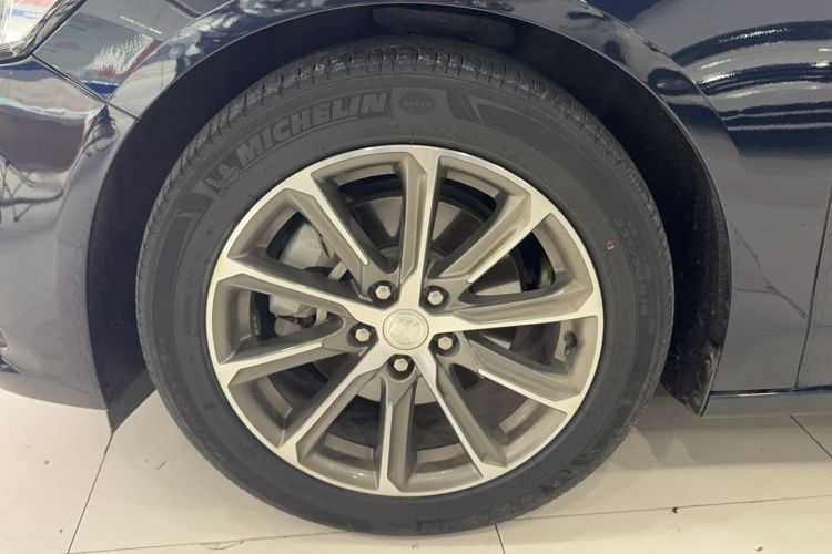 Used Buick LaCrosse 2021 652T Luxury Model Exterior 3