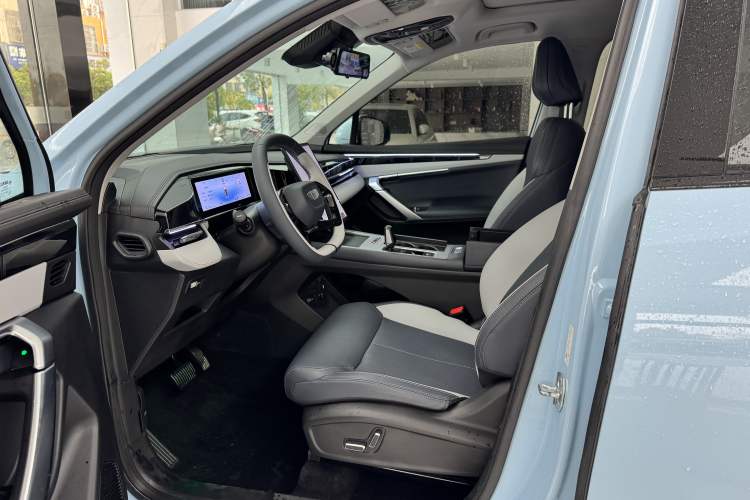 Used Geely Auto FX11 2024 1.5TD DCT Dragon Edition