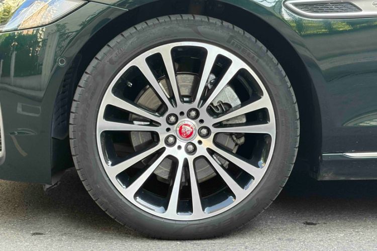 Used Jaguar XFL 2024 2.0T P250 Two-Wheel Drive Prestige Luxury Edition
