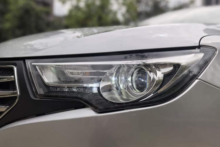 Used Bestune B30 2016 1.6L manual luxury version
