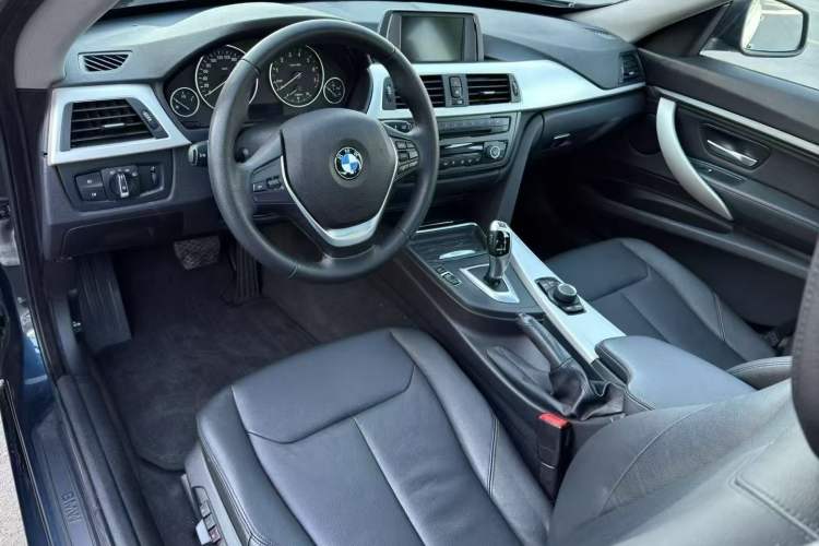 Used BMW 3 Series GT 2013 320i Leading Model