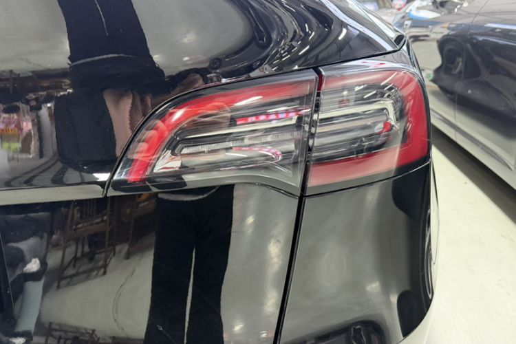 Used Tesla Model Y 2023 Rear-Wheel-Drive Version