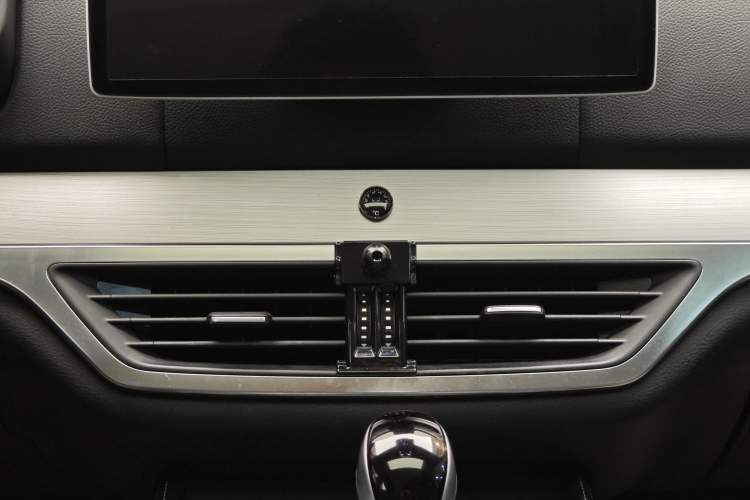 Used BYD Tang 2019 2.0T Automatic SmartConnect Luxury Edition 7 Seats China VI Standard
