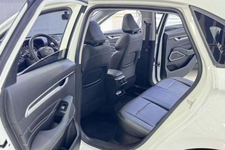 Used Geely Auto Emgrand 2022 4th Generation 1.5L CVT Elite Model Interior 7