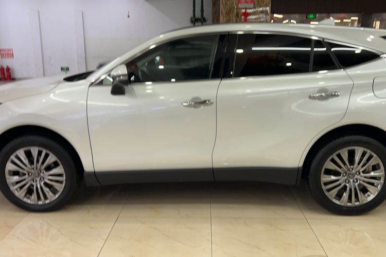 Used Toyota Harrier 2022 2.0L CVT Two-Wheel Drive Deluxe Edition