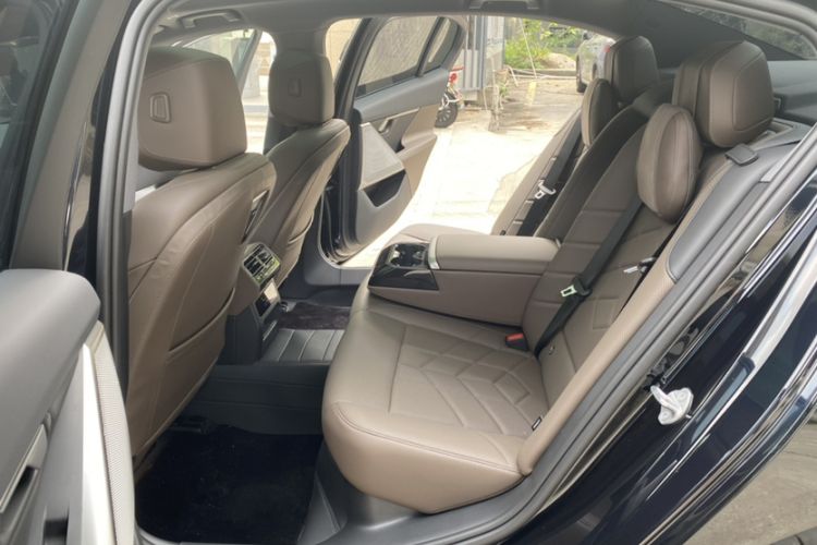 Used BMW 5 Series 2025 525Li M Sport Package
