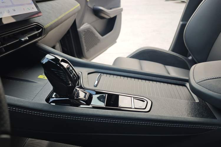 Used Lynk & Co 03 2023 1.5TD DCT JingPro
