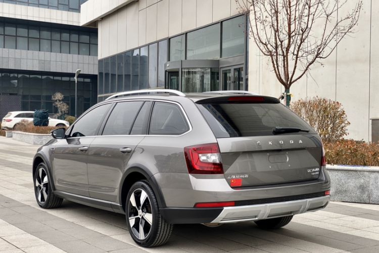 Used Skoda Octavia 2019 TSI280 DSG Luxury Edition Station Wagon China VI Standard
