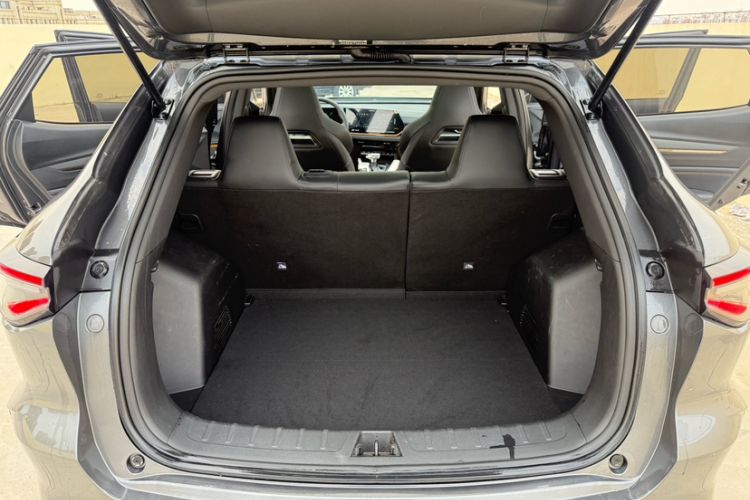 Used Oshan X5 PLUS 2023 Revised 1.5T DCT Pioneer Edition