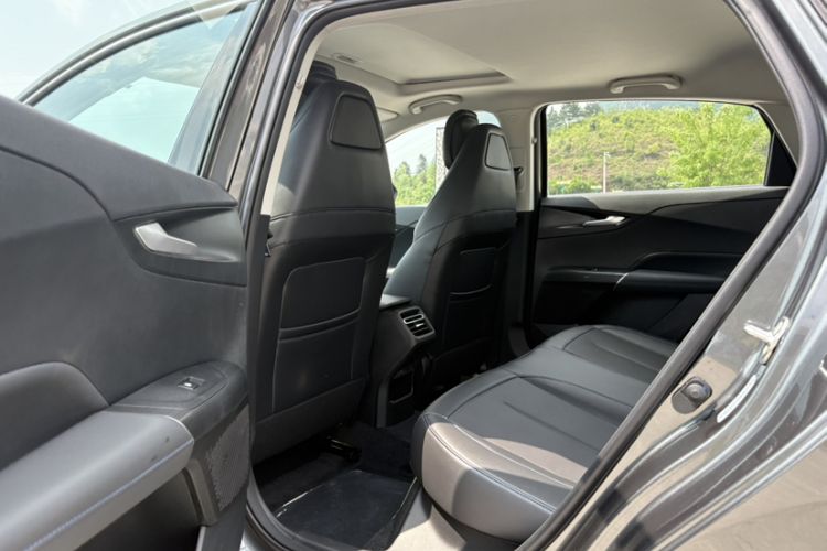 Used CHANGAN Eado 2025 Blue Whale 1.5T 500Bar Prestige Model Interior 5