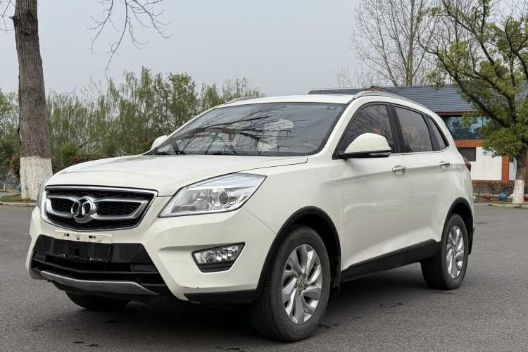 Used BAIC Senova X65 2015 2.0T automatic comfort version